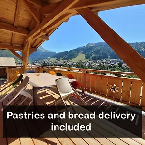 Julianna , Avec Services Morzine